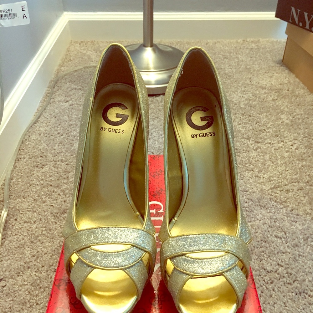 Platinum and Gold Glittery Guess Heels Size 7.5.